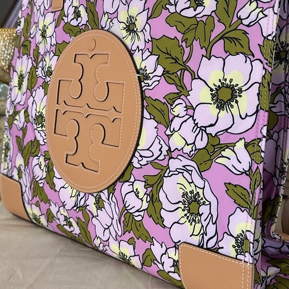 New Tory Burch 💕 ELLA NYLON FLORAL TOTE ASTER PINK FLOWER - Picture 12 of 13